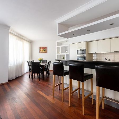 Bukowinska 12 Prywatne Mieszkanie 80M2 Z Dwiema Sypialniami I Balkonem 2X Bezplatne Miejsca Parkingowe Samodzielne Zameldowanie! Private Garage! Self Check-In System! Варшава Екстер'єр фото